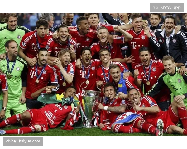 10月18日德甲国家德比：拜仁慕尼黑与多特蒙德巅峰对决再掀战火